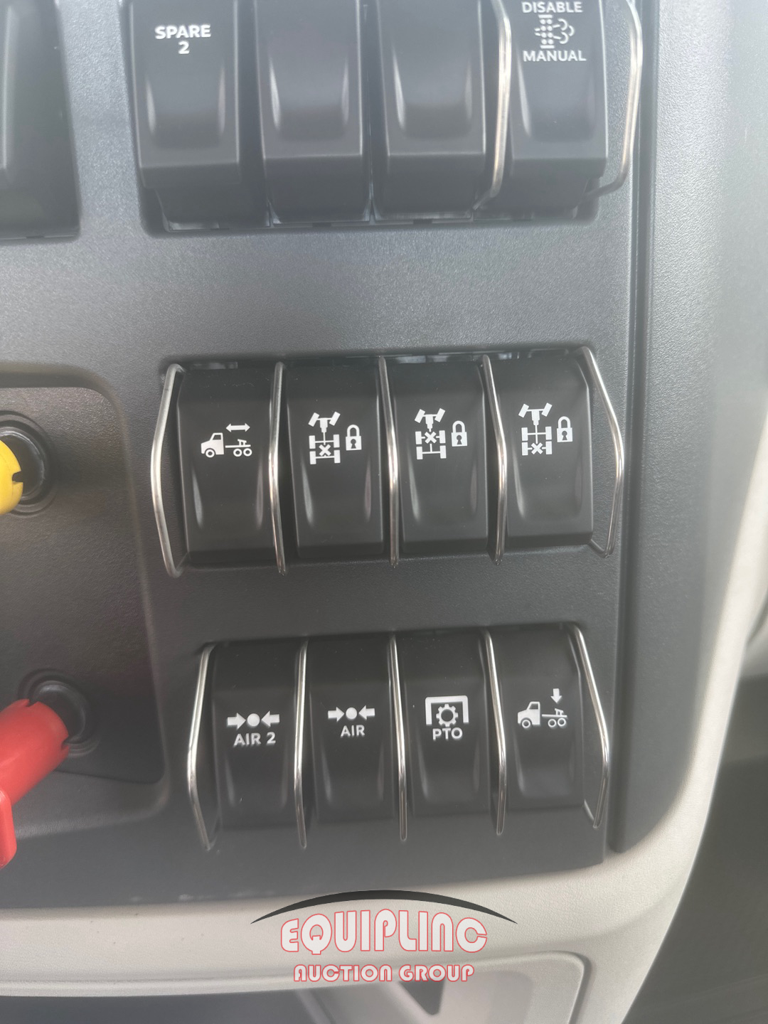 2025 Peterbilt 567