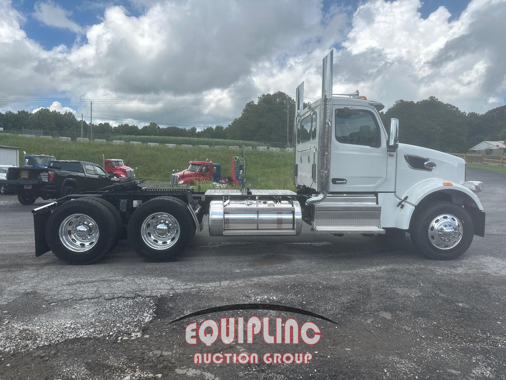 2025 Peterbilt 567