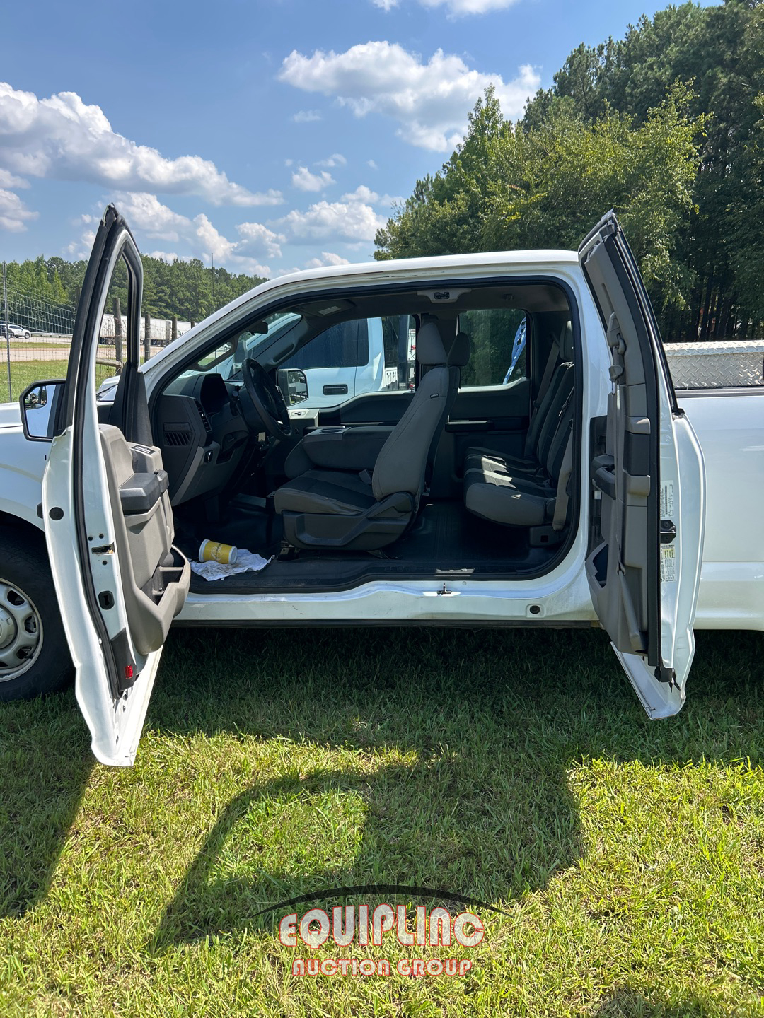 3017 Ford F-150