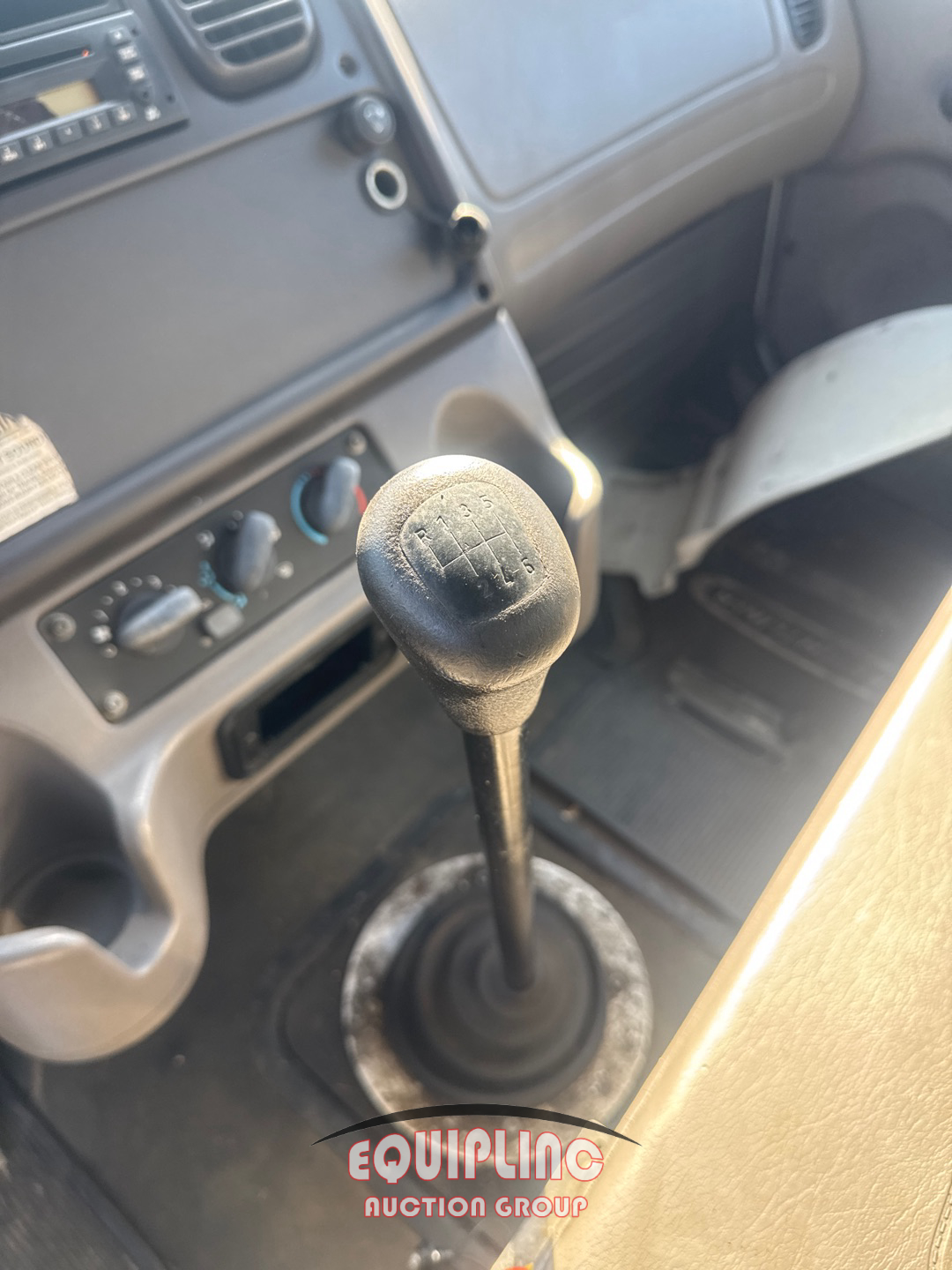 2013 Freightliner M2 106