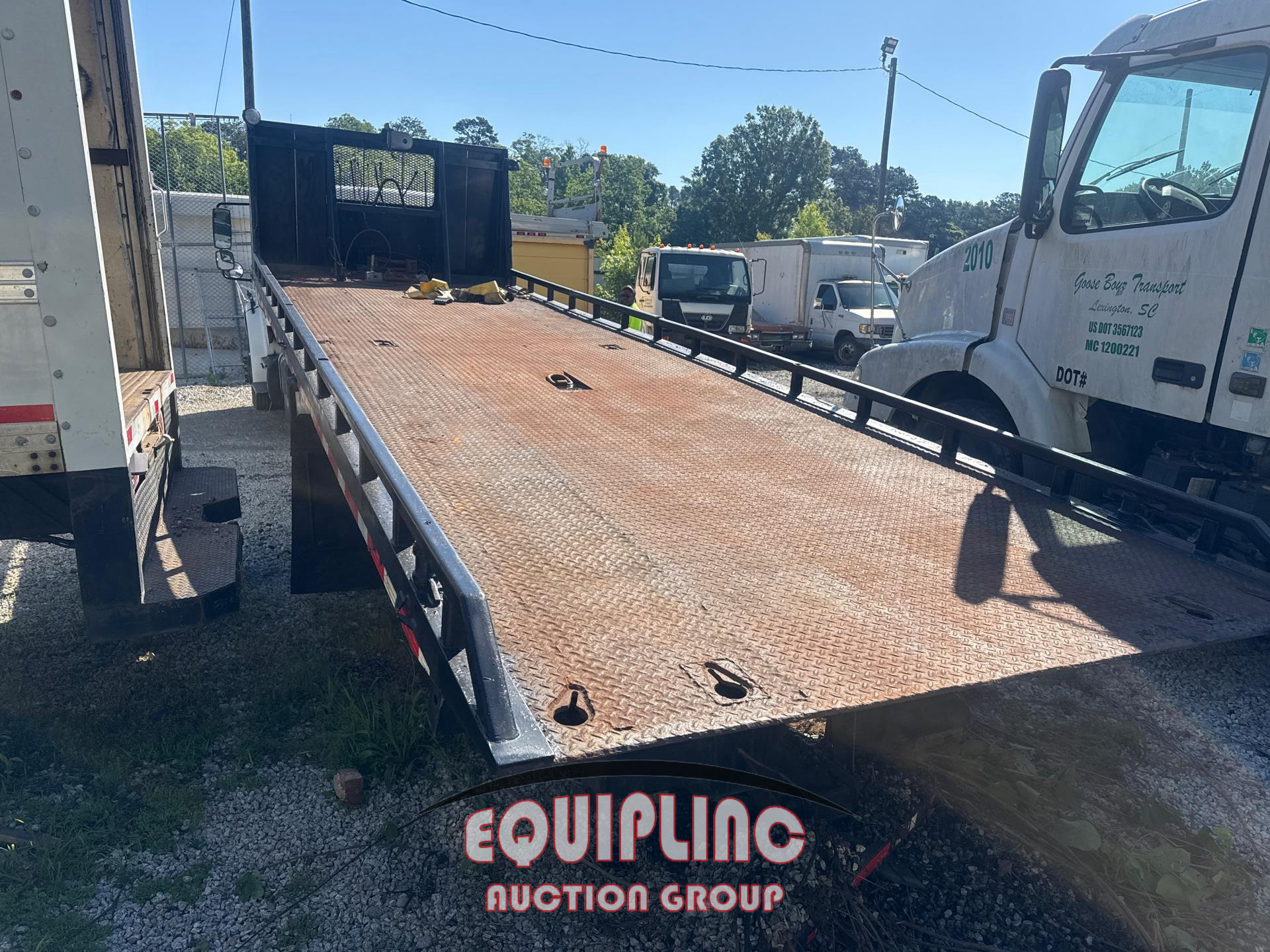 2013 Freightliner M2 106