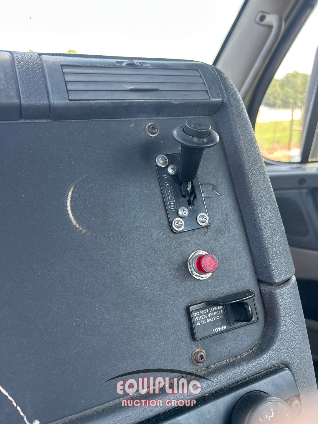 2016 Freightliner CASCADIA