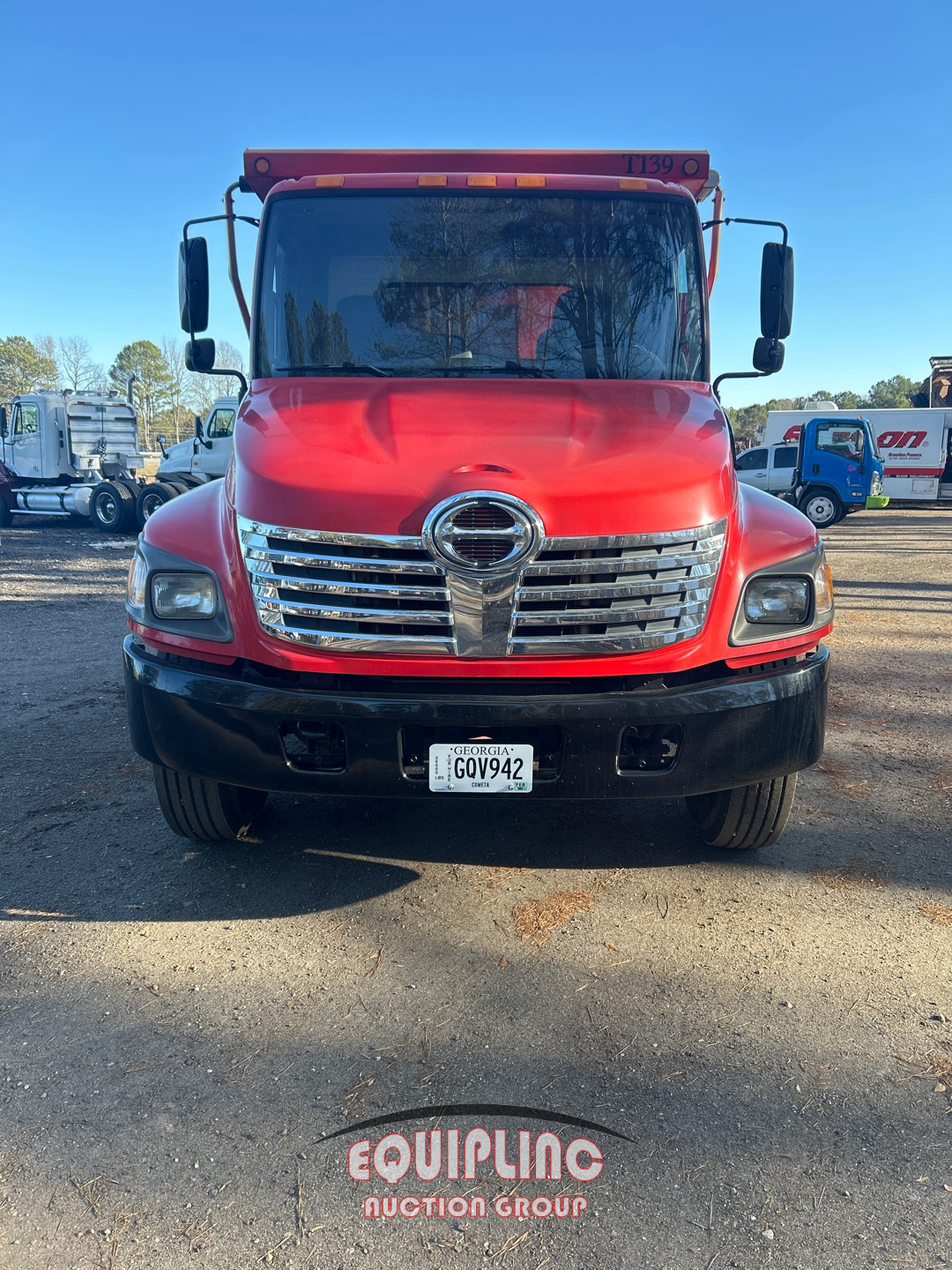 2005 Hino 268