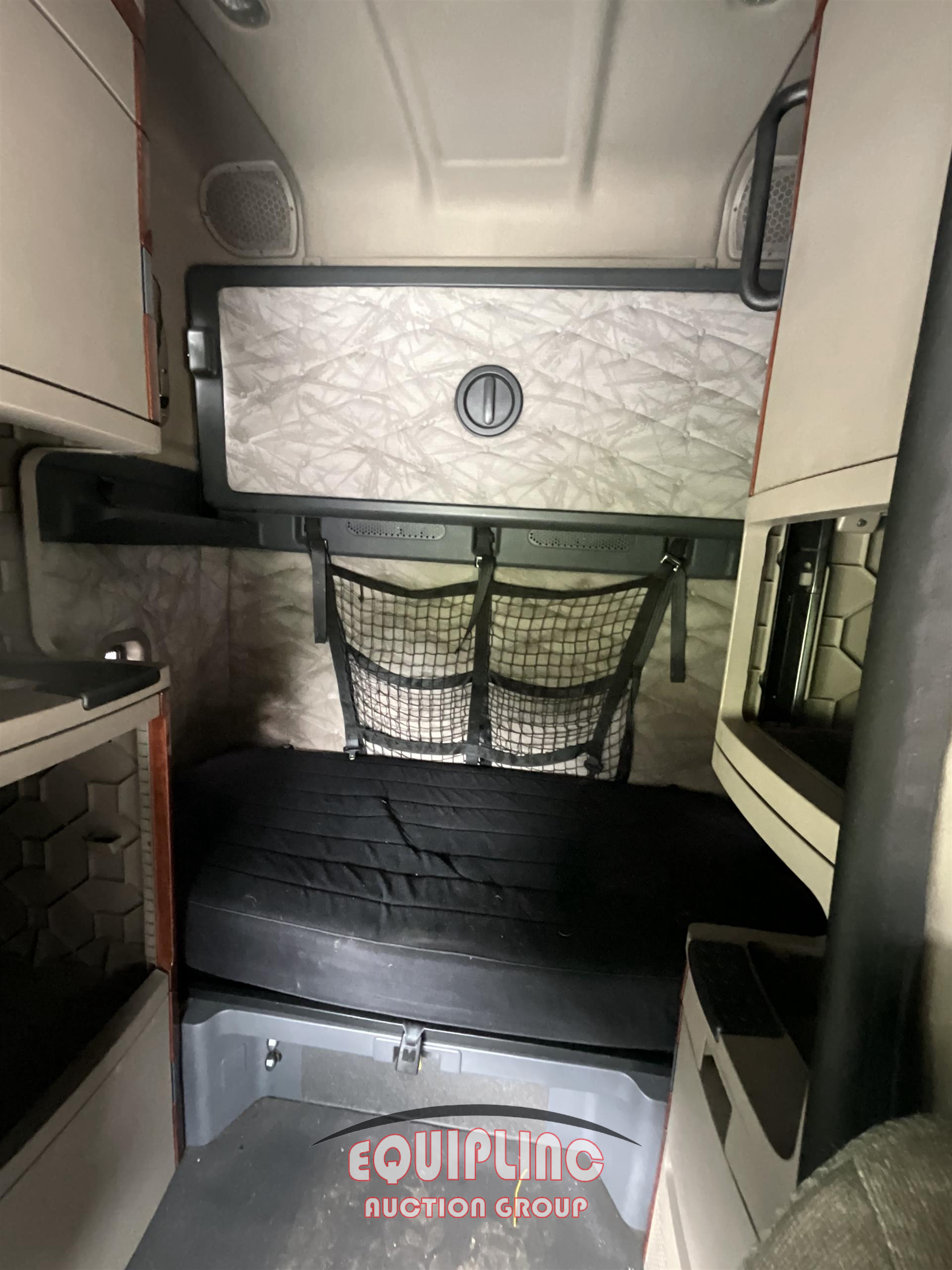 2018 Freightliner CASCADIA