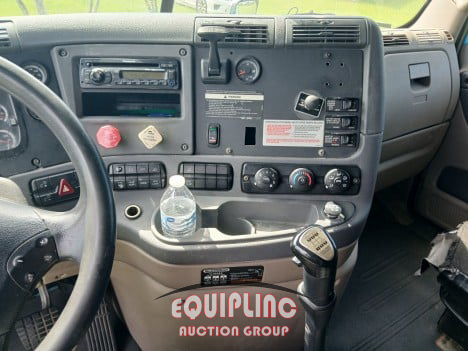 2014 Freightliner CASCADIA