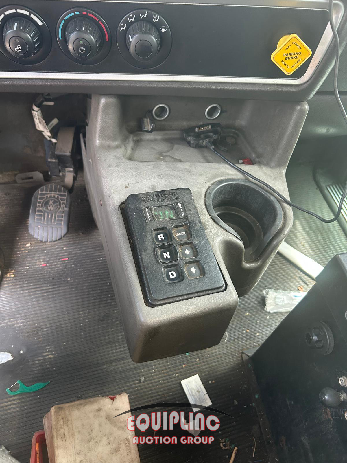 2009 Kenworth T8