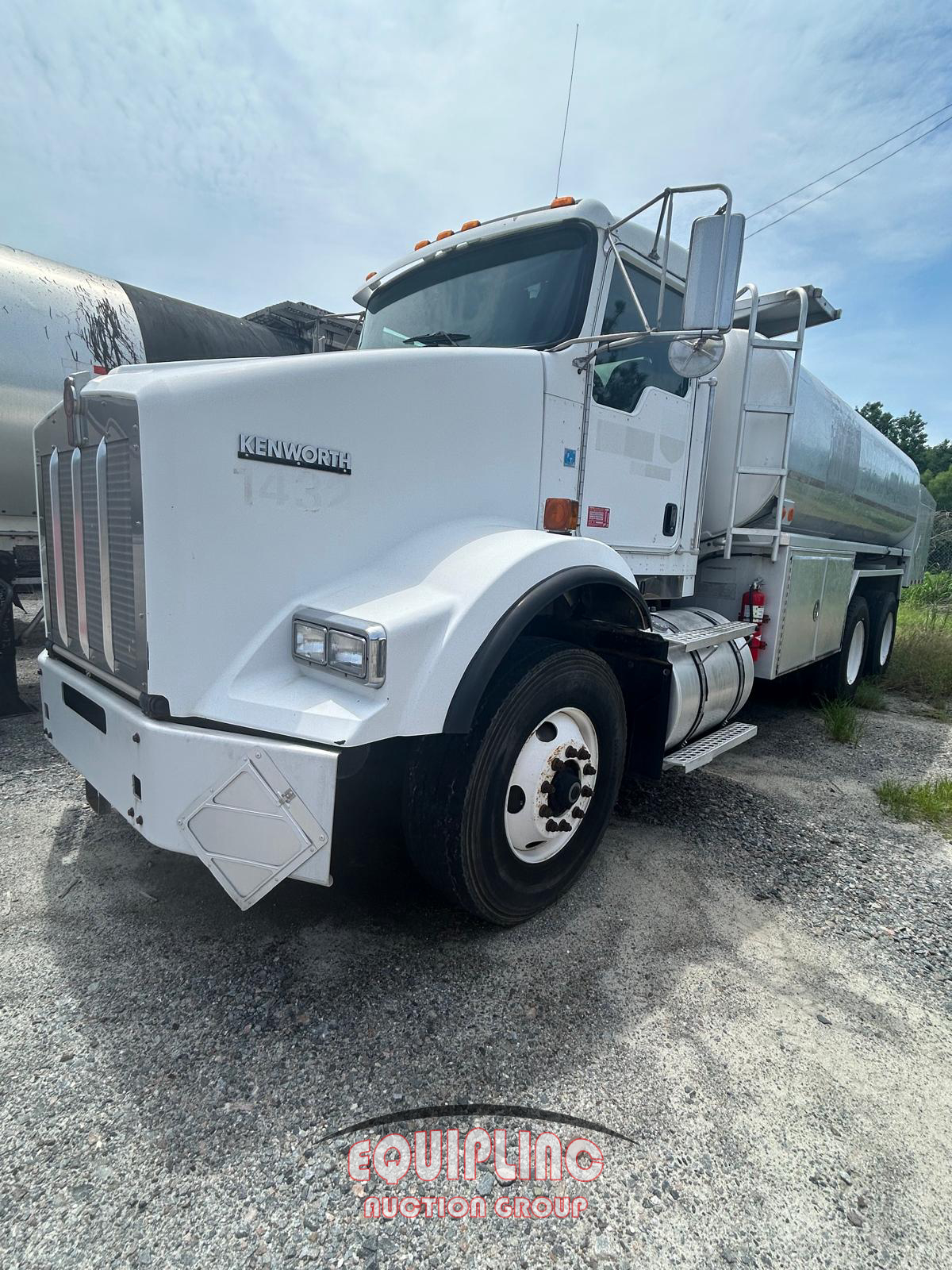 2009 Kenworth T8