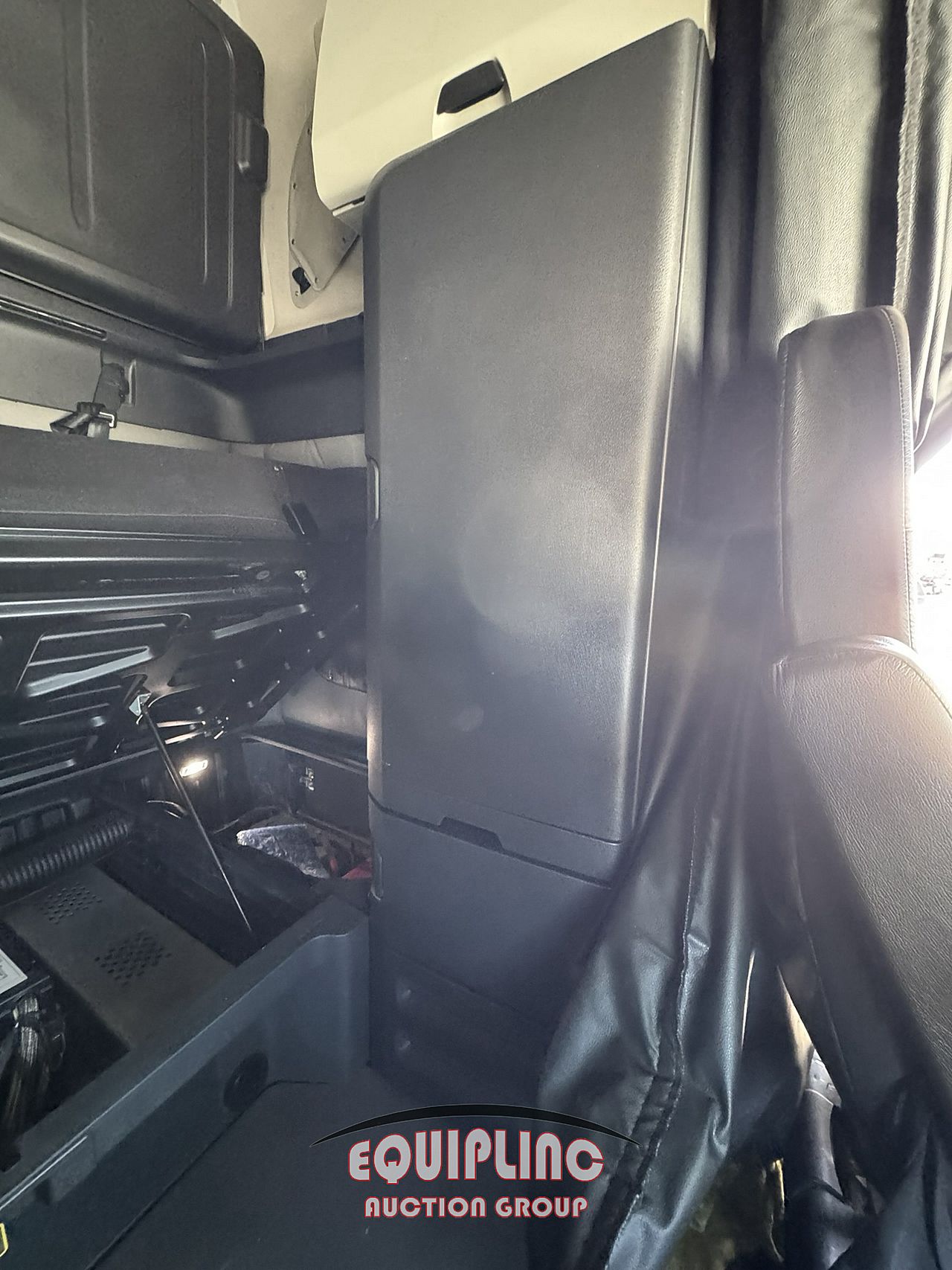 2021 Freightliner CASCADIA