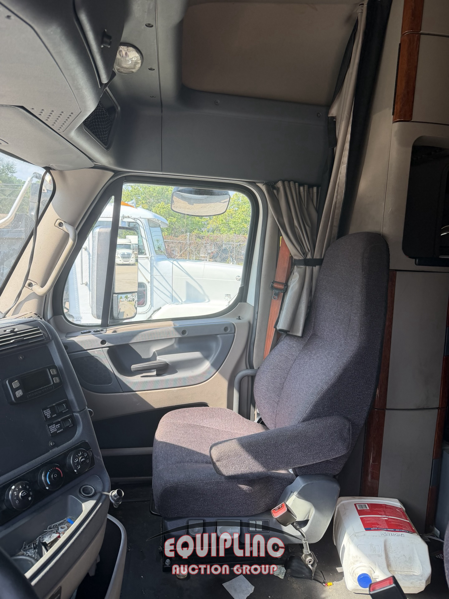 2017 Freightliner CASCADIA