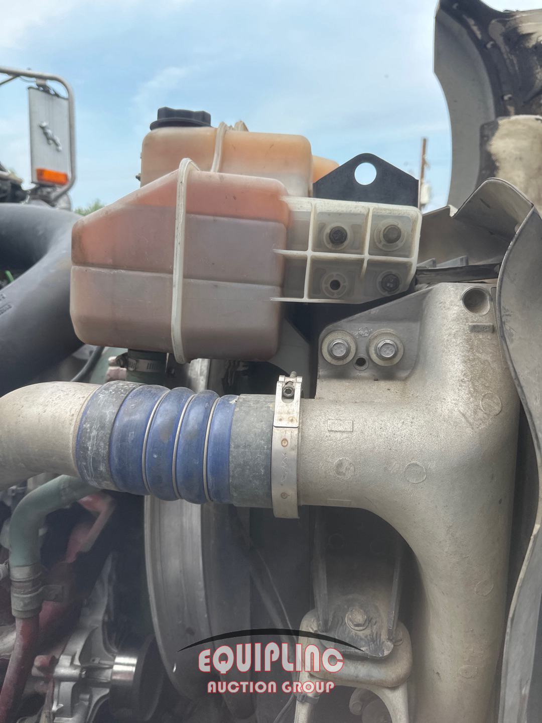 2014 Mack GU713