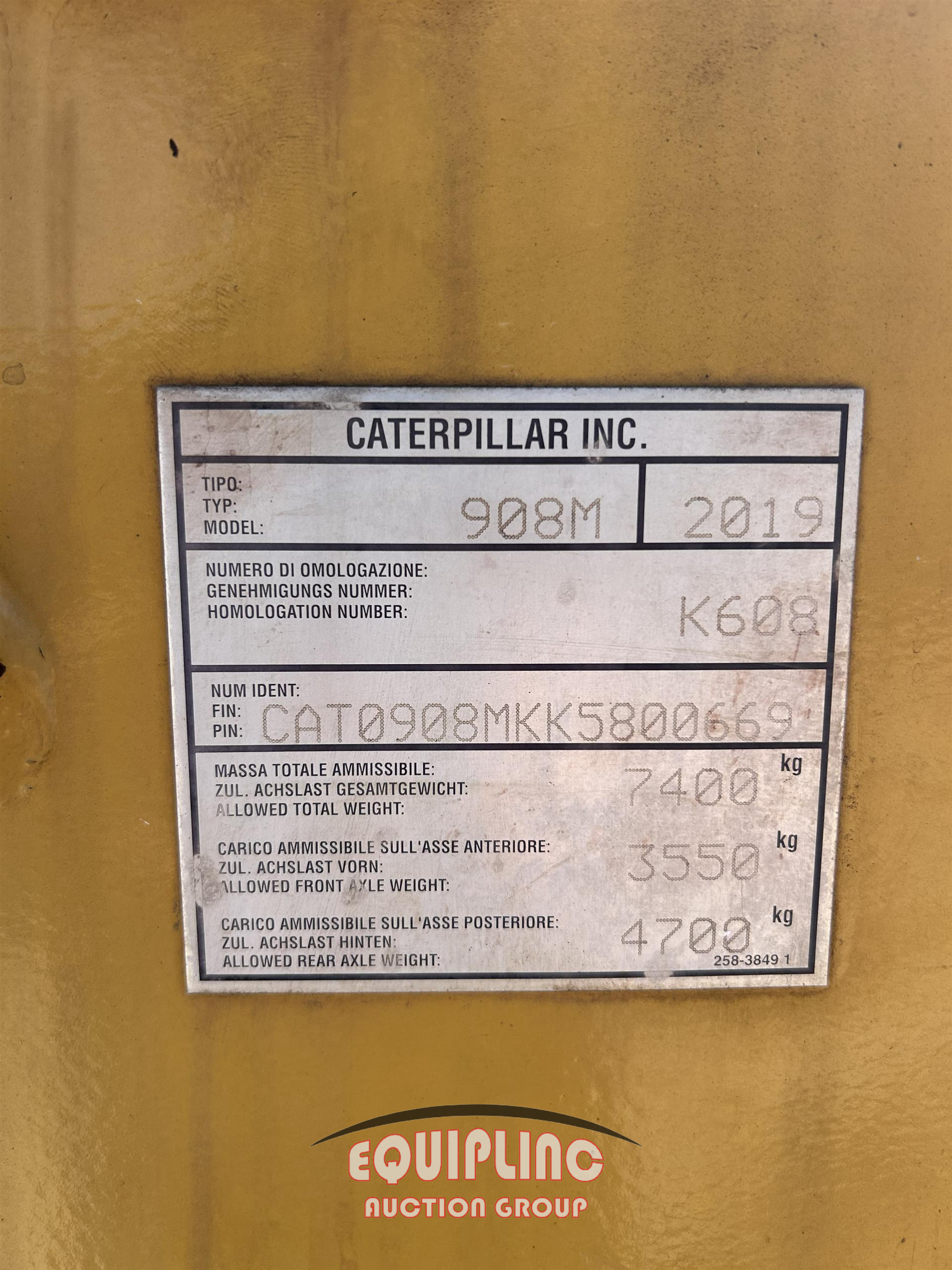 2019 Caterpillar 908M