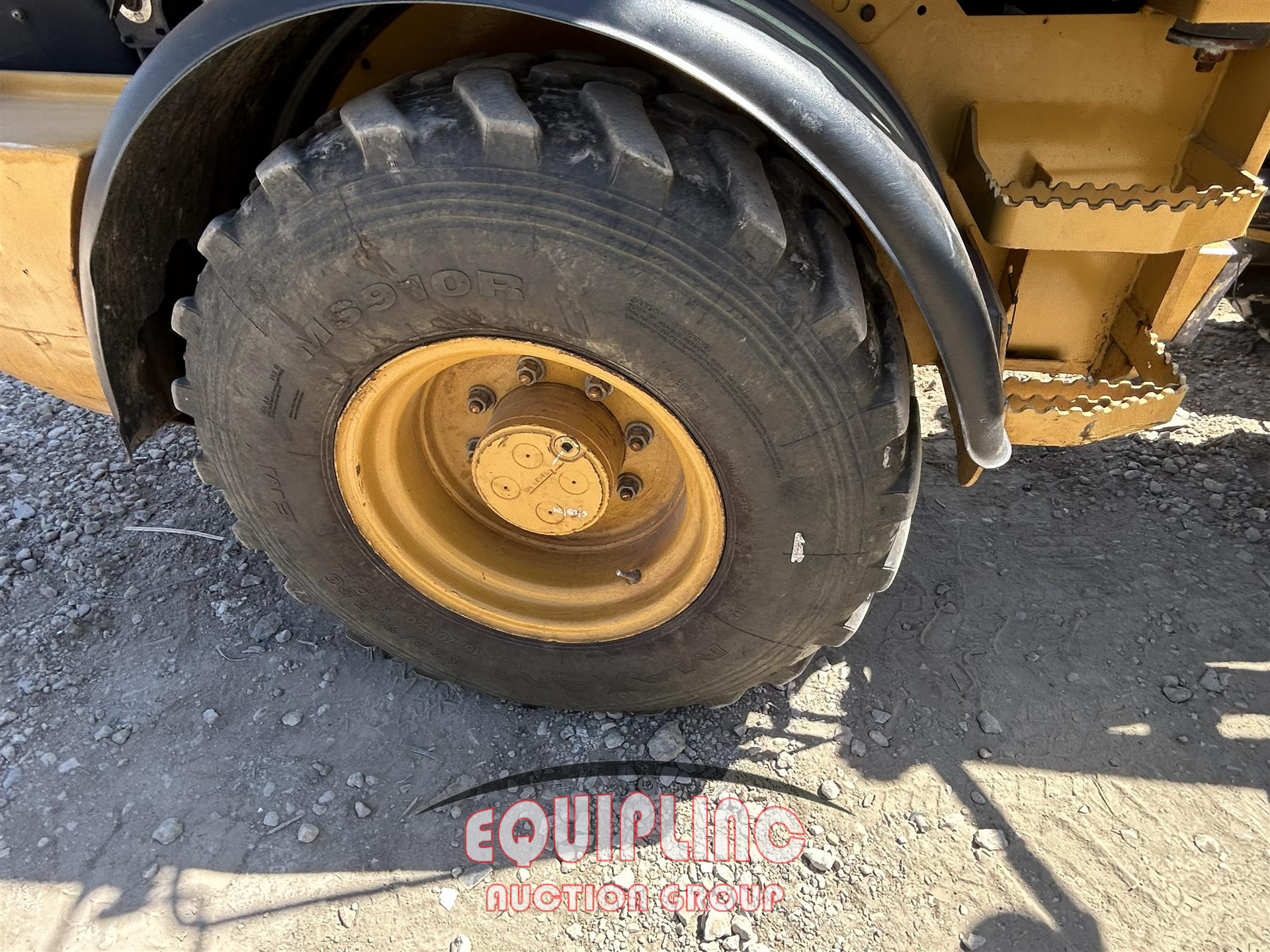 2019 Caterpillar 908M