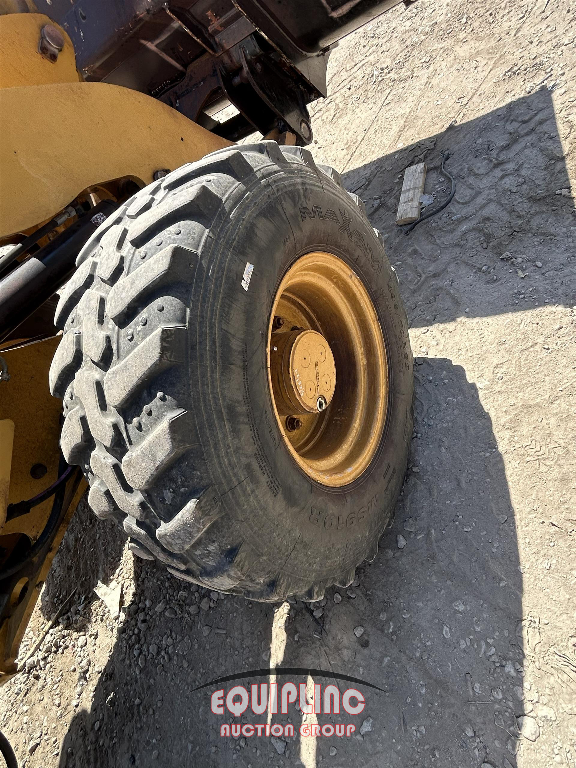 2019 Caterpillar 908M