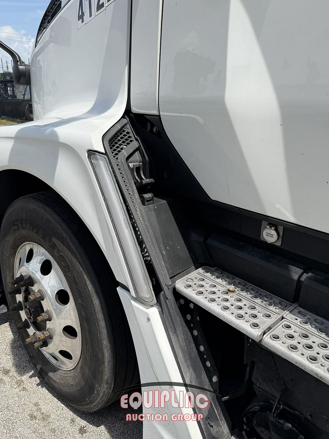 2023 Kenworth 680