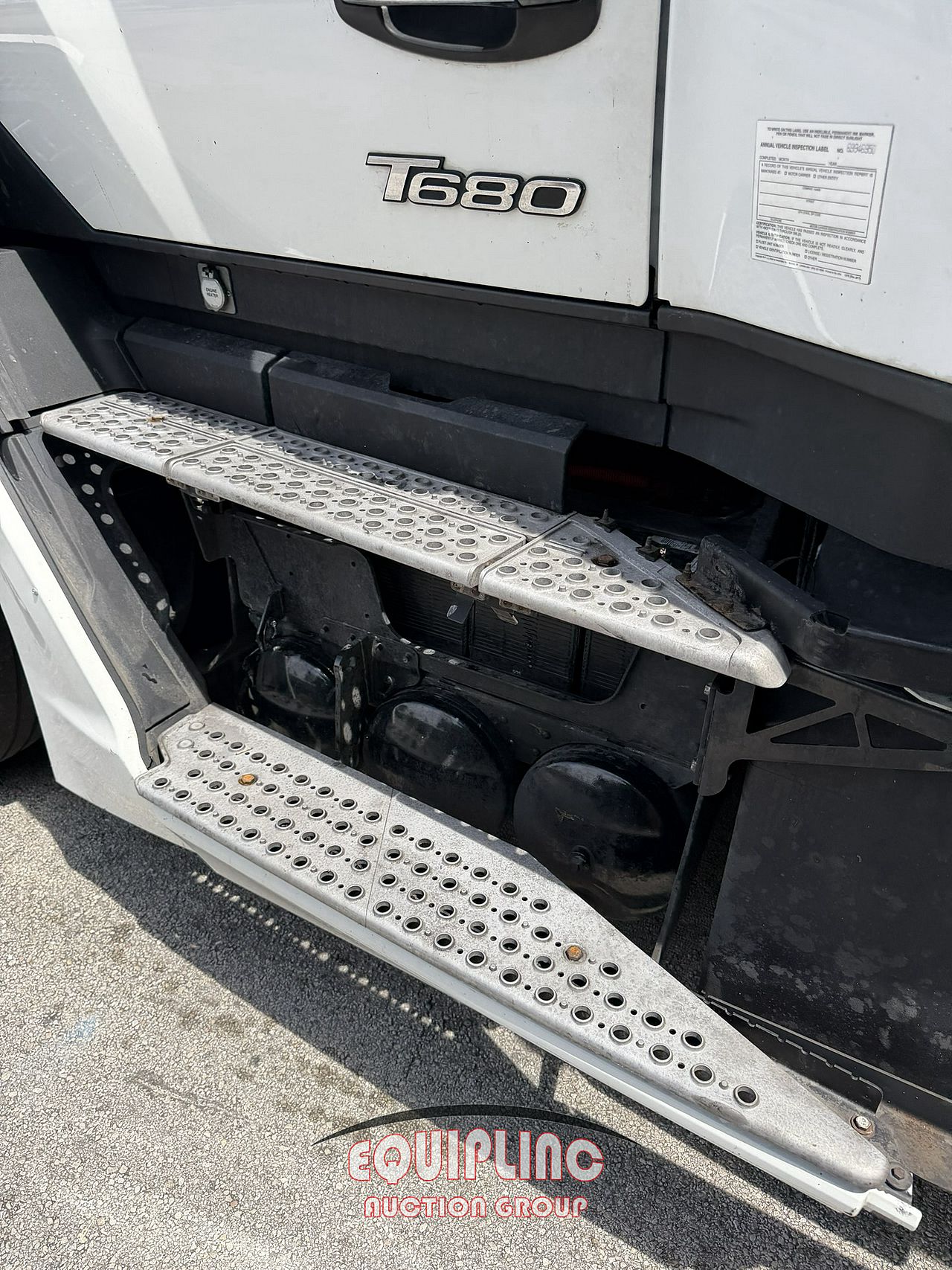 2023 Kenworth 680