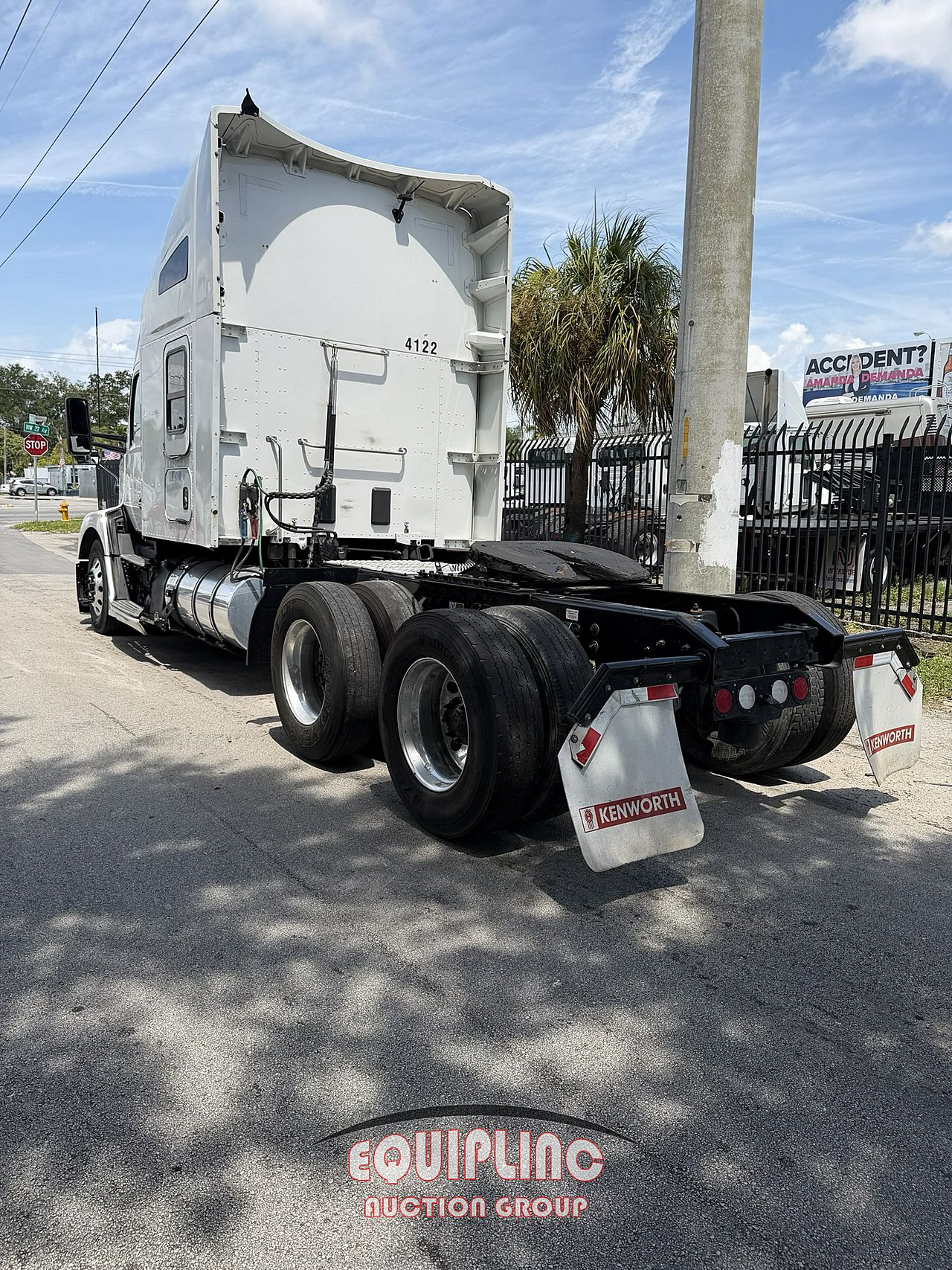 2023 Kenworth 680