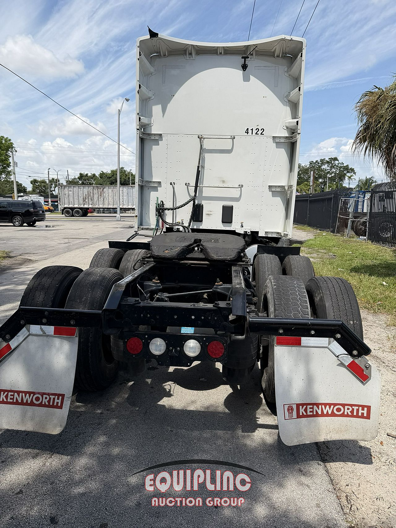 2023 Kenworth 680