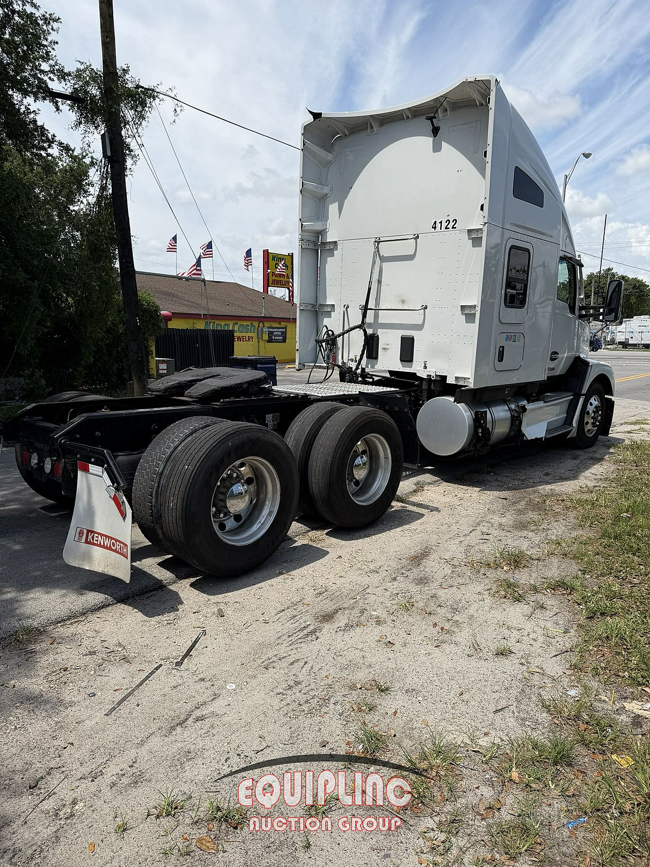 2023 Kenworth 680