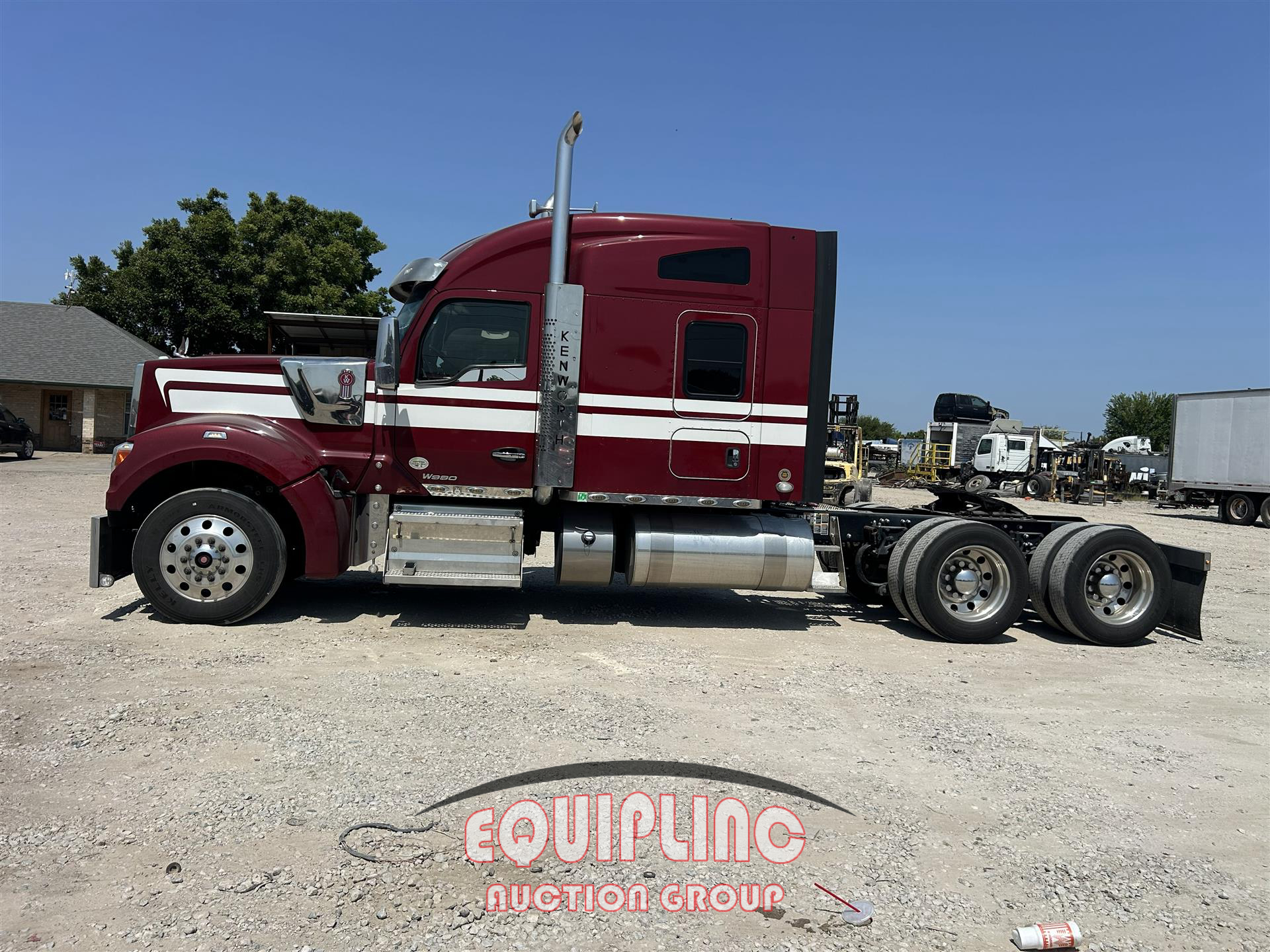 2021 Kenworth W900