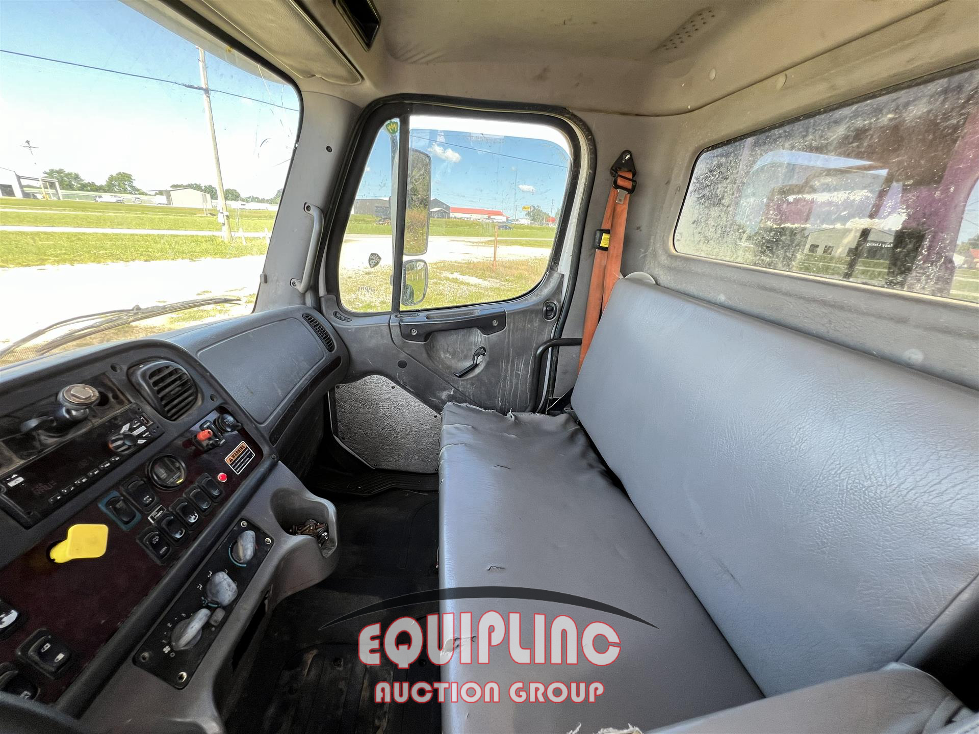 2019 Freightliner M2
