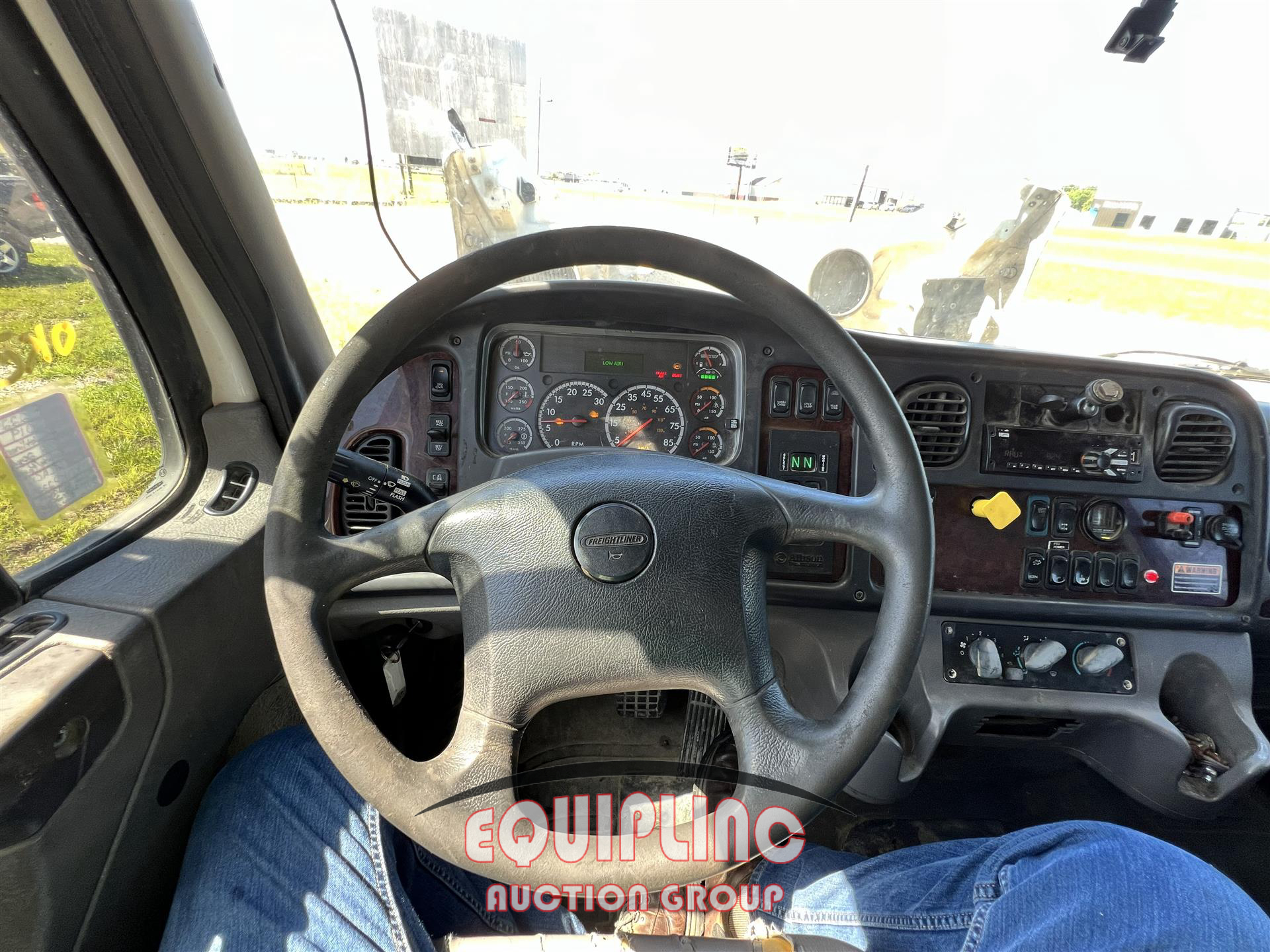2019 Freightliner M2