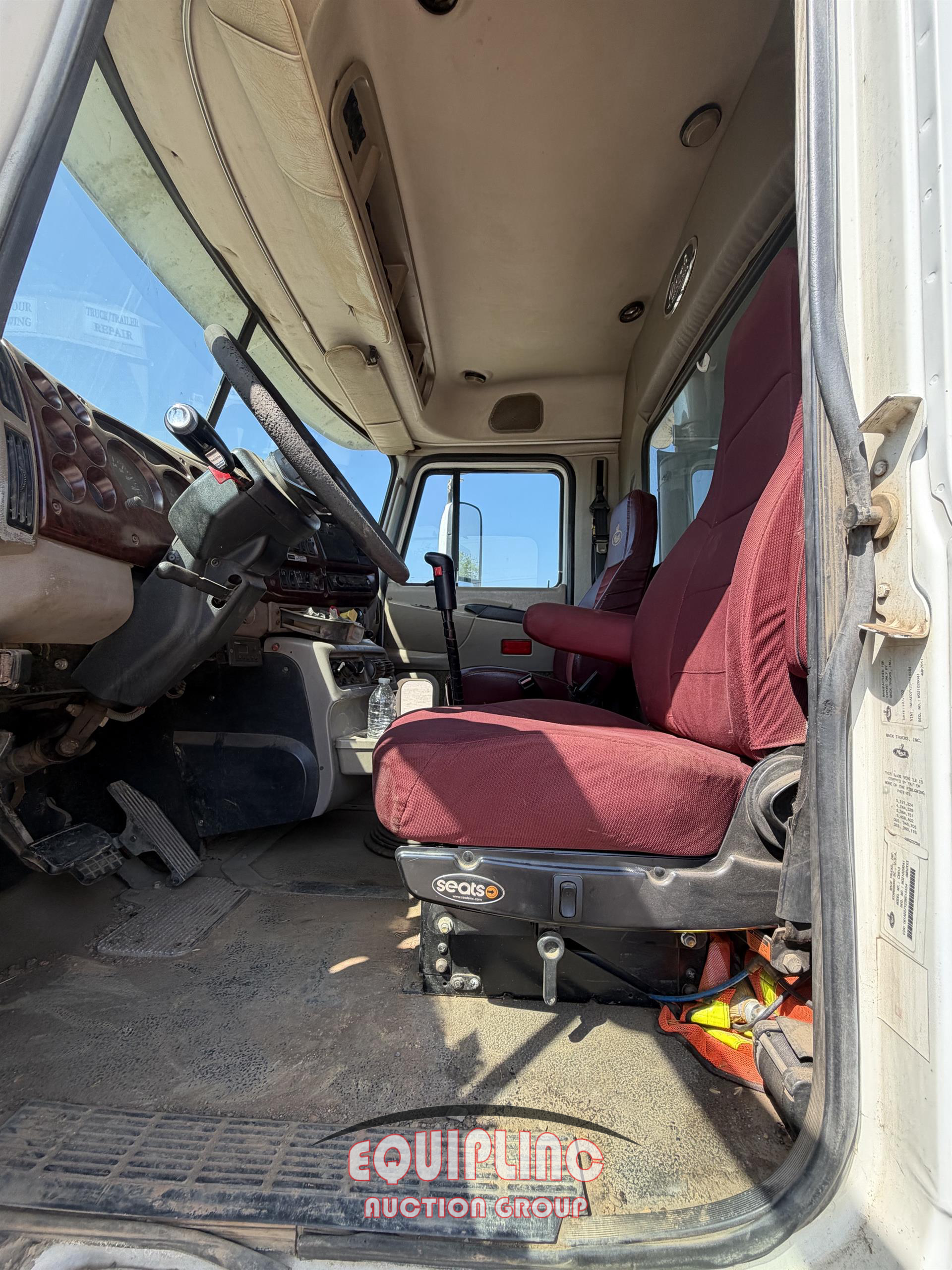 2003 Mack CX613