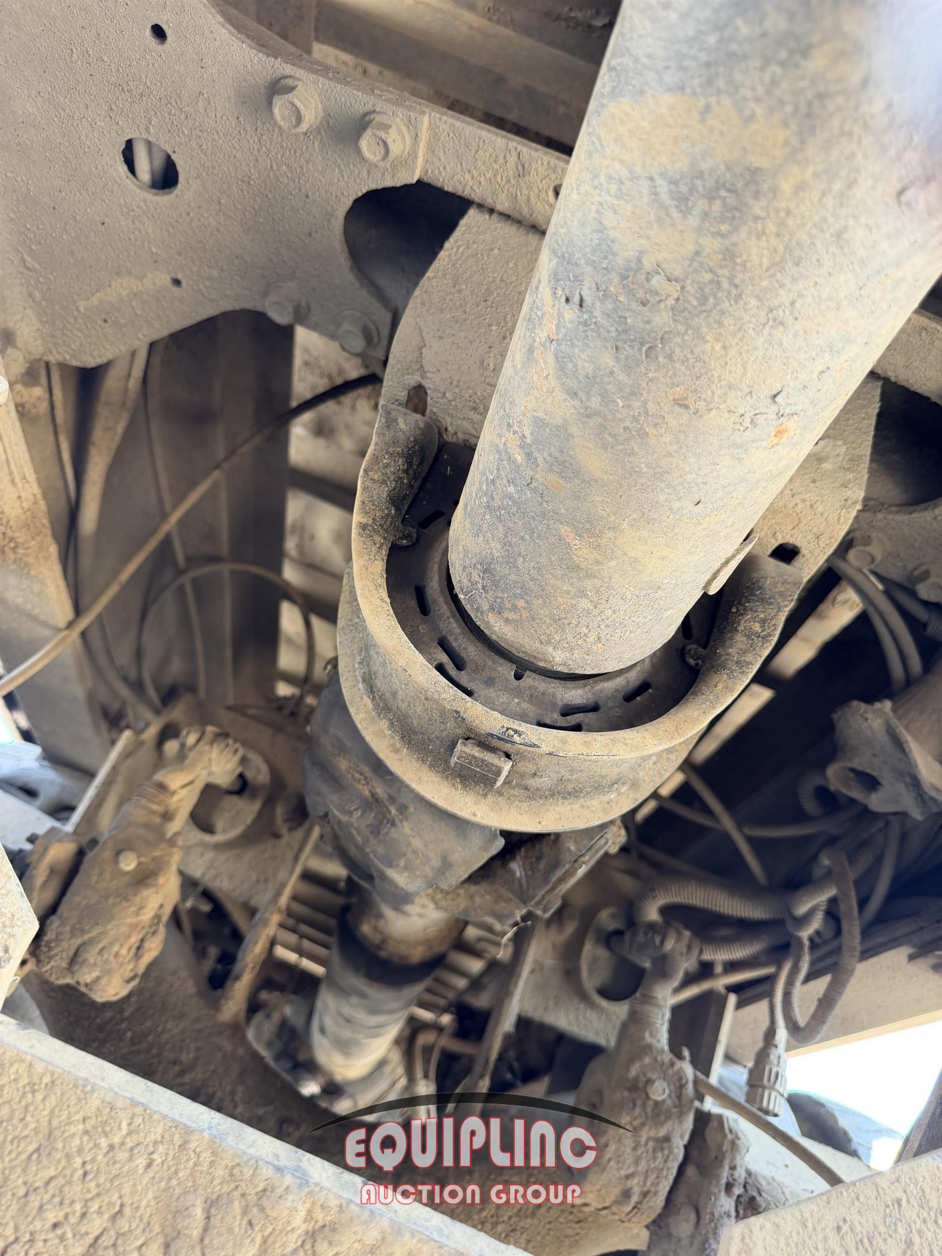 2003 Mack CX613
