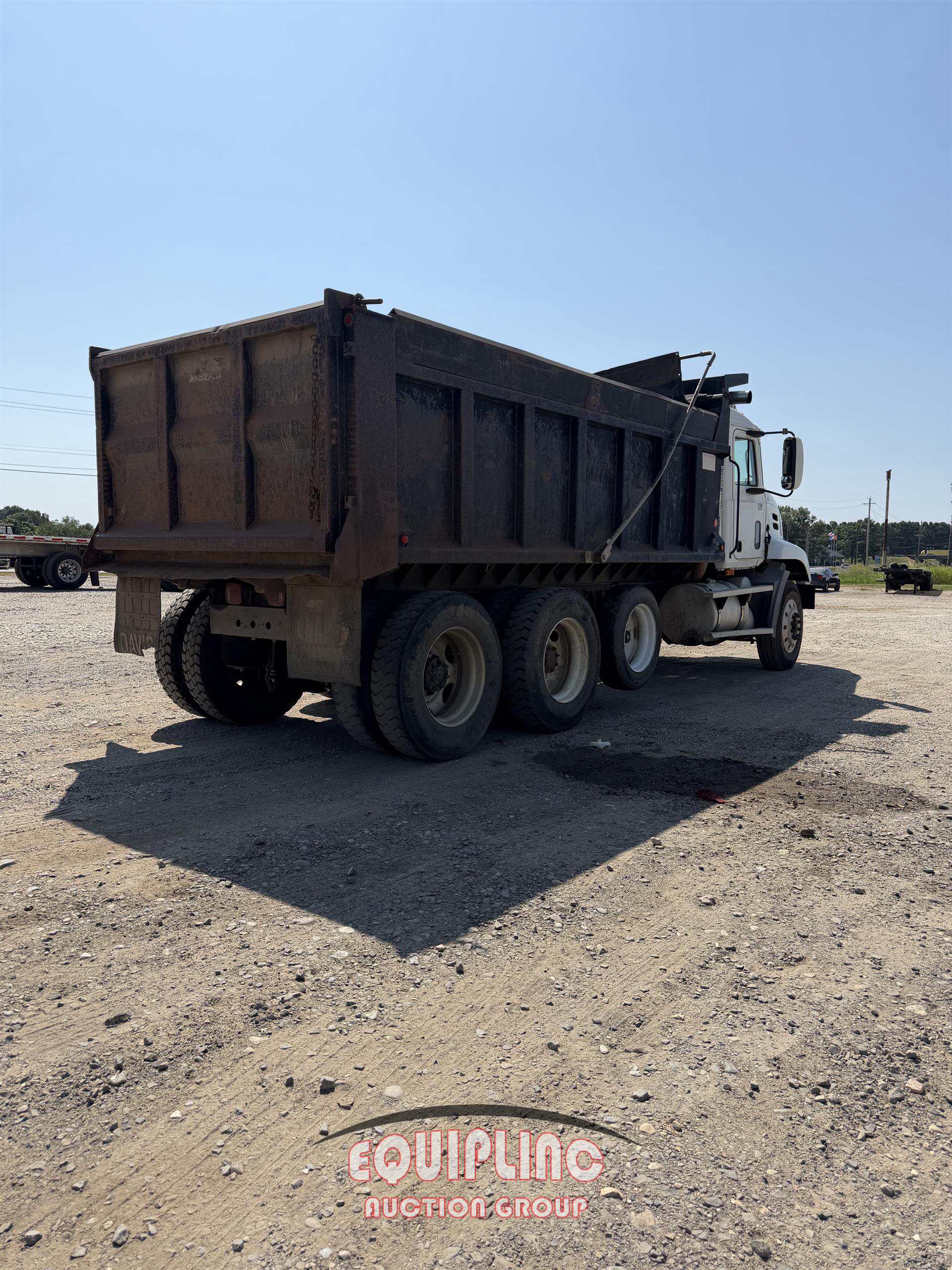 2003 Mack CX613