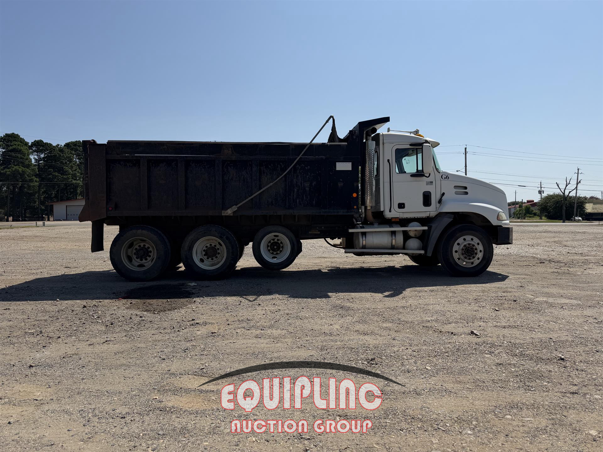 2003 Mack CX613