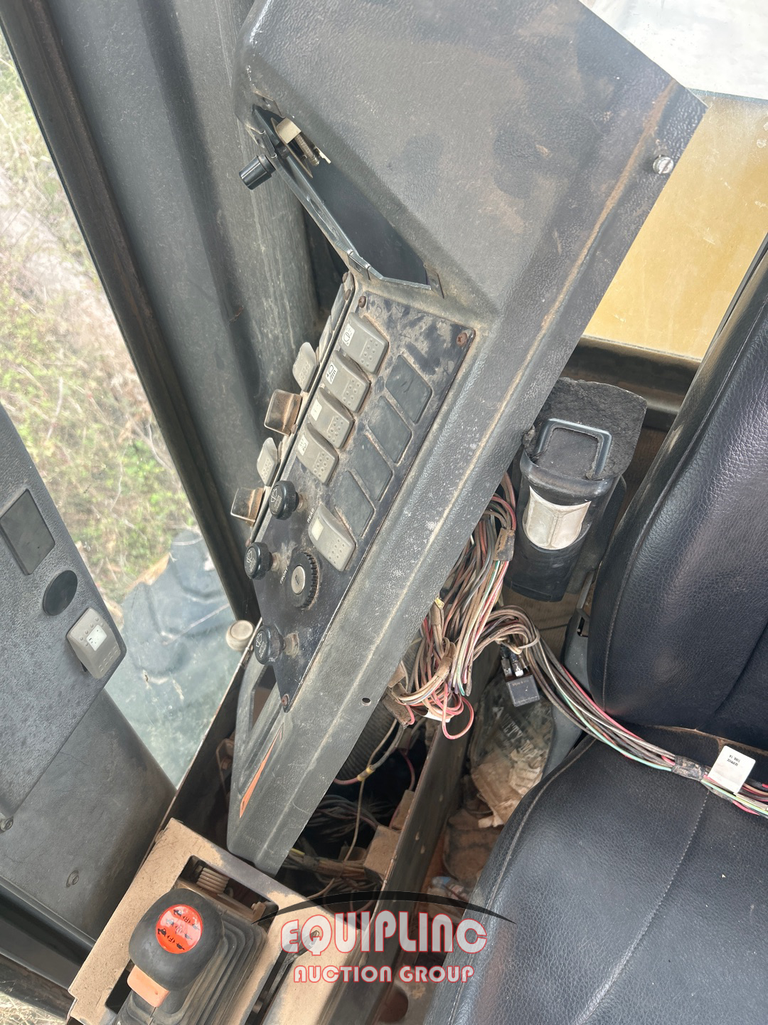 2003 Volvo G720B