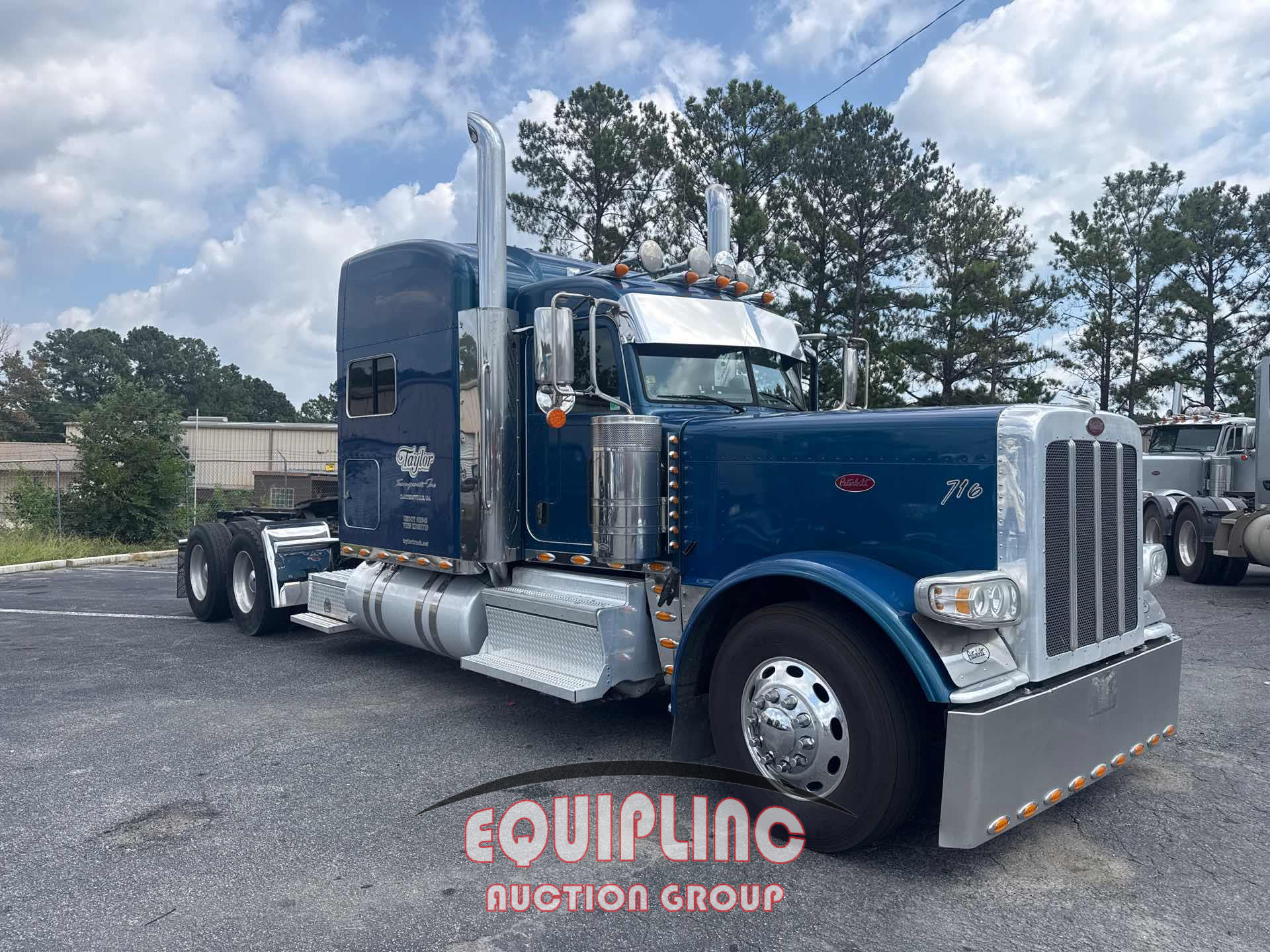 2019 Peterbilt 389