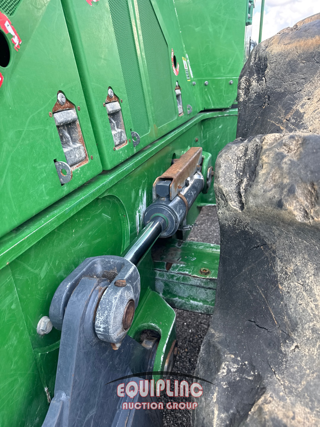 2022 John Deere 648