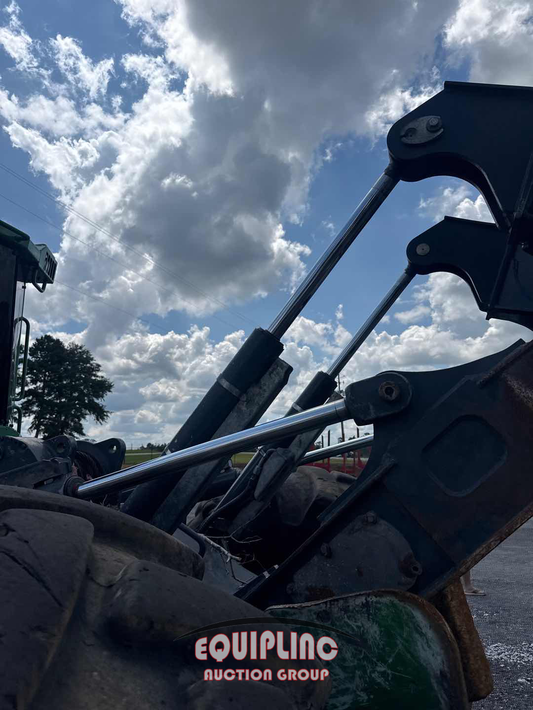2022 John Deere 648
