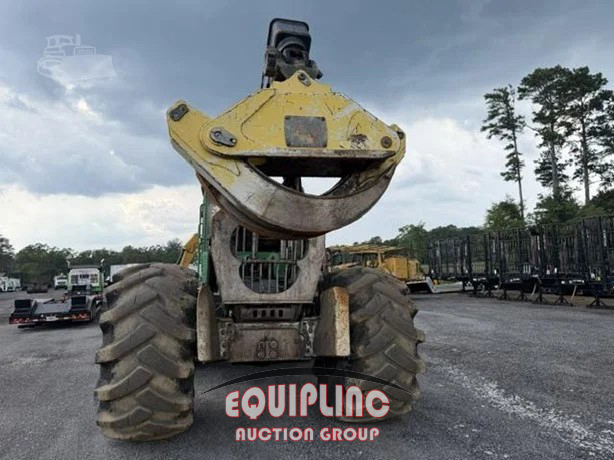 2022 John Deere 648