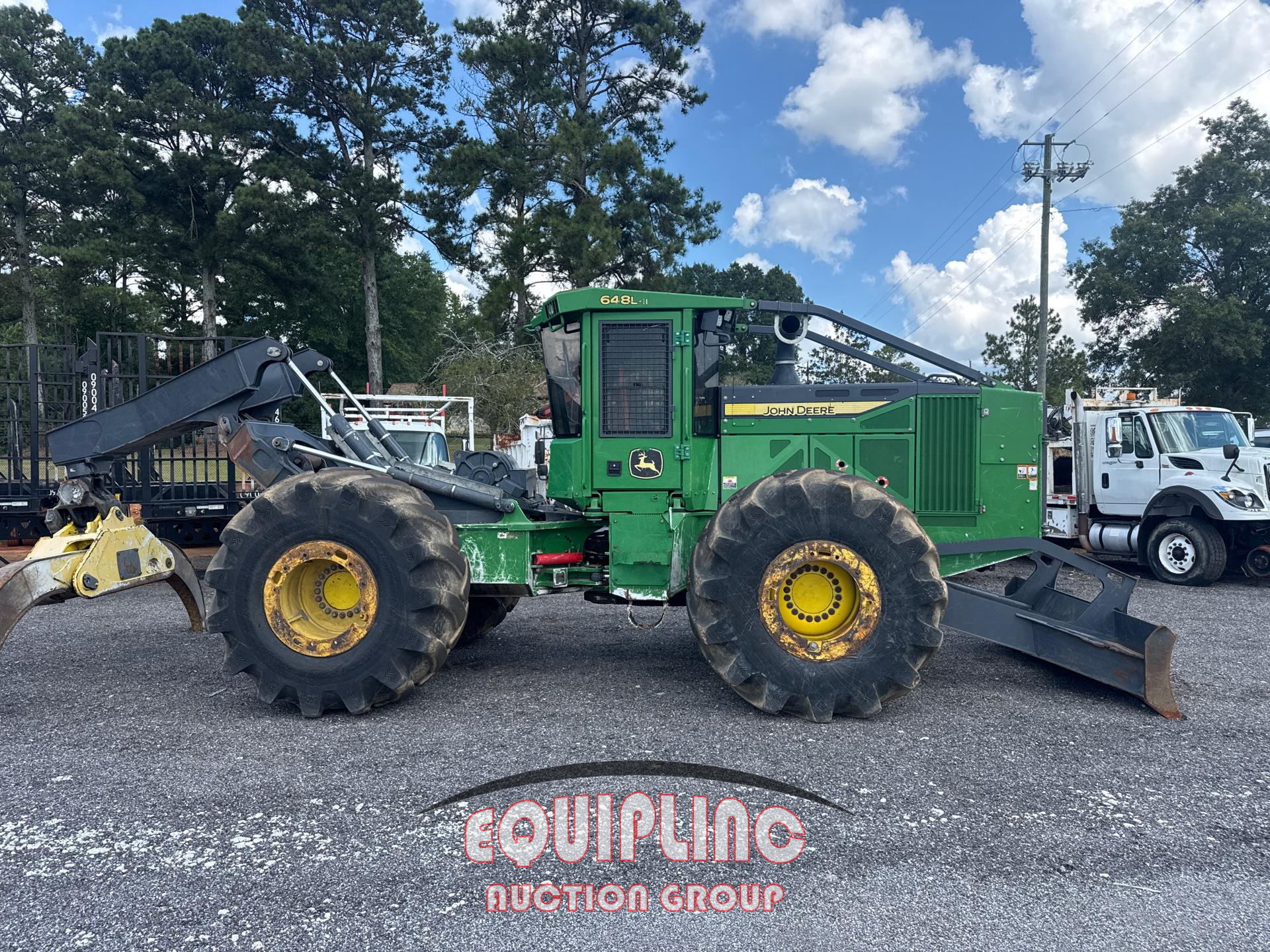 2022 John Deere 648