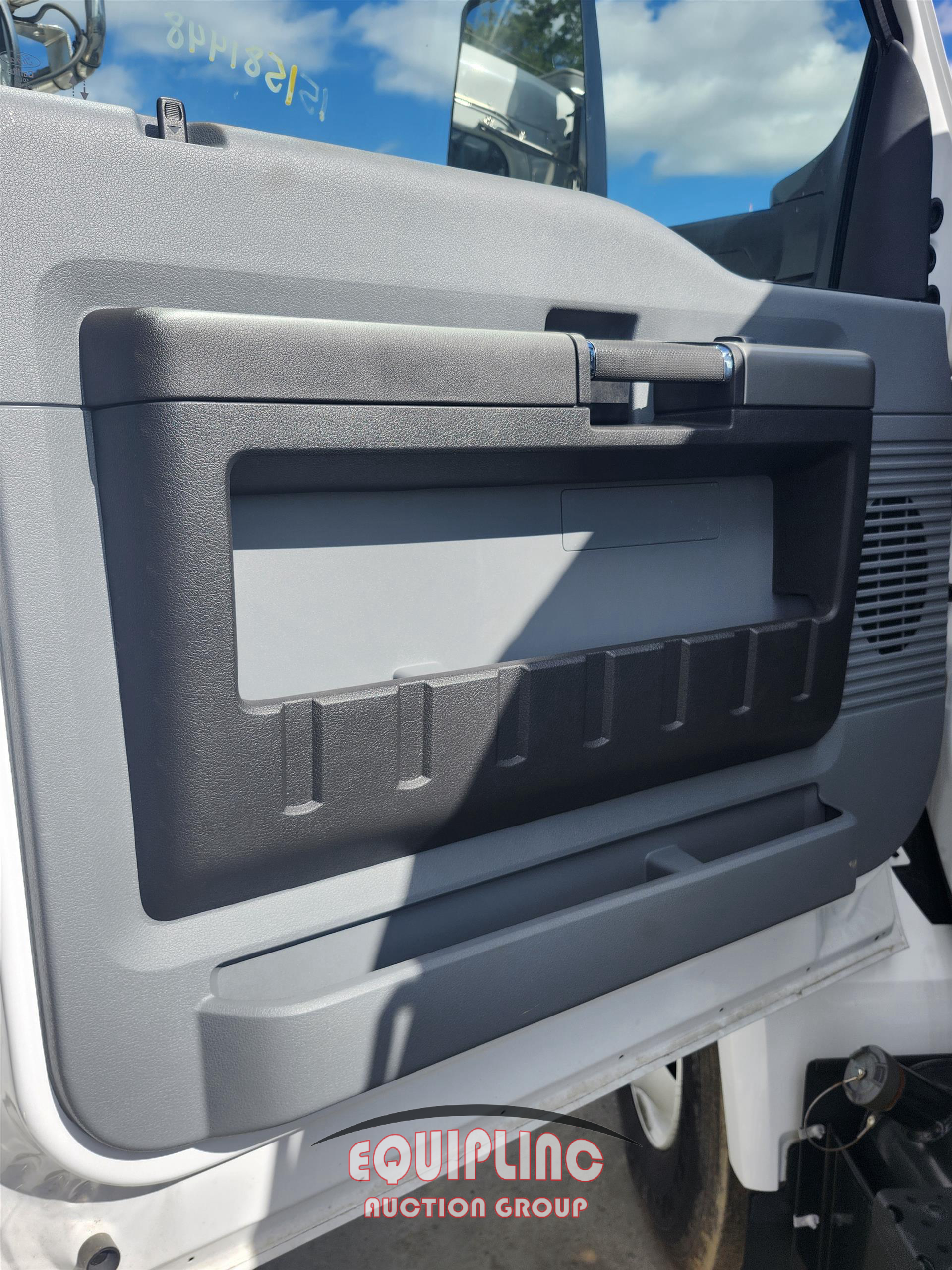 2025 Ford F750