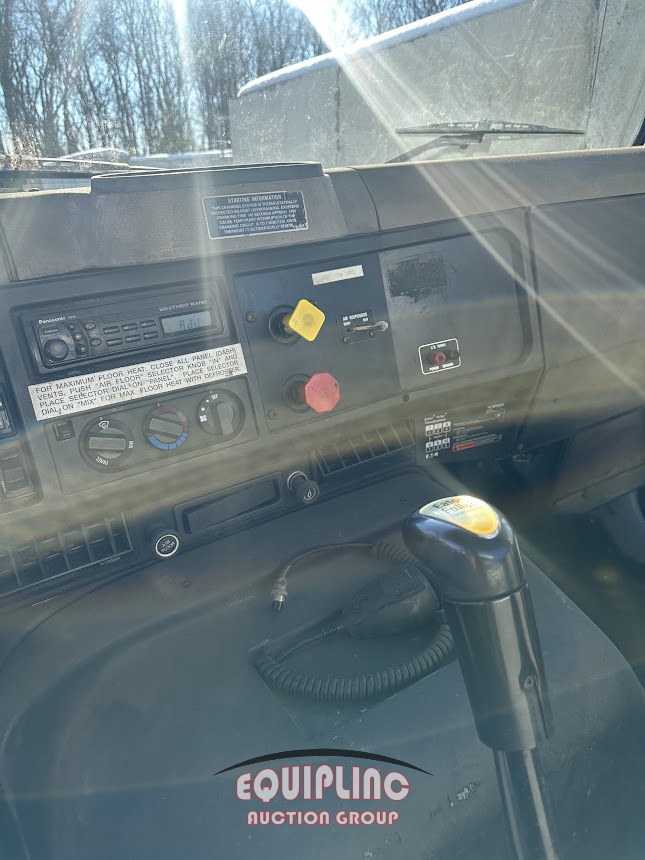 2001 International 8100