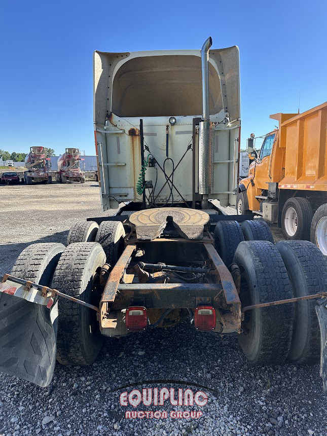 1995 Freightliner FLD120