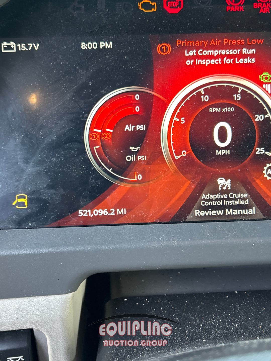 2023 Peterbilt 579