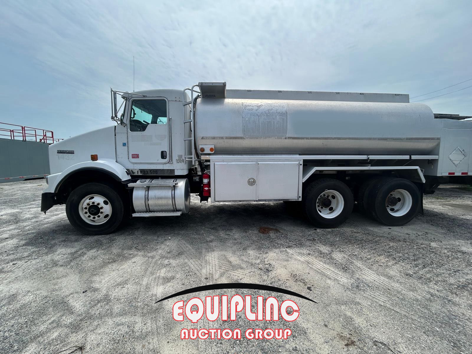 2009 Kenworth T8