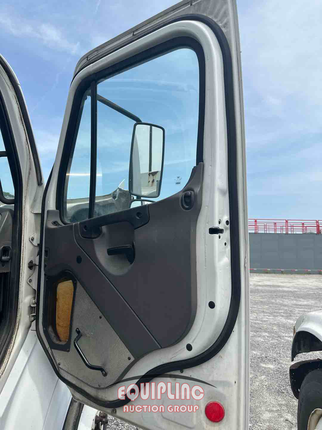 2015 Freightliner M2