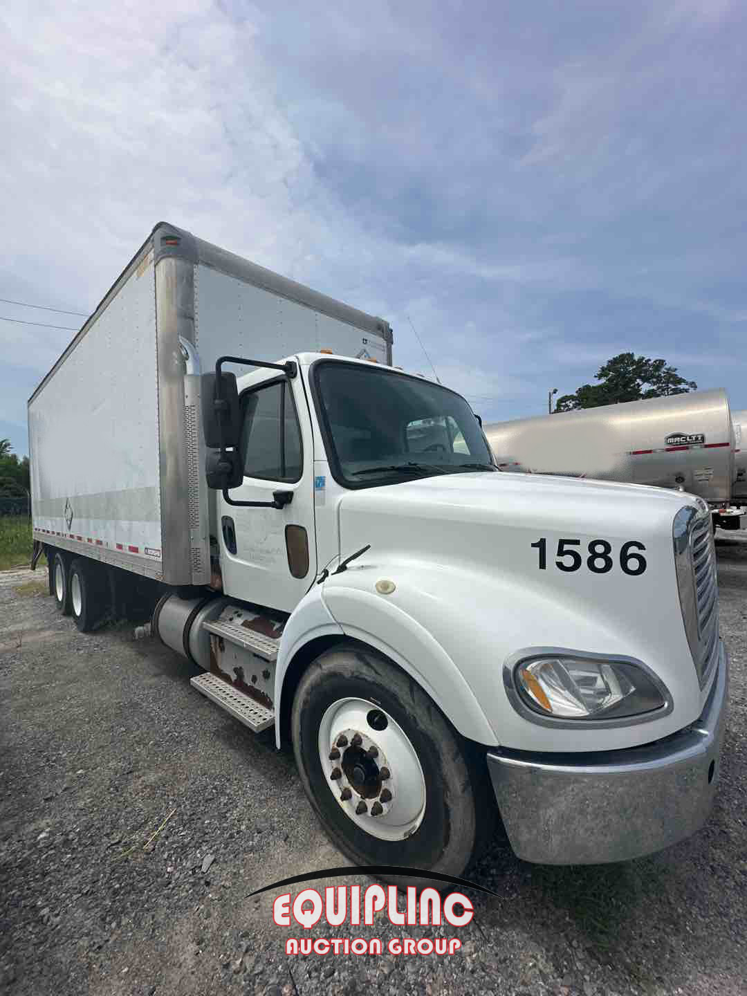 2015 Freightliner M2