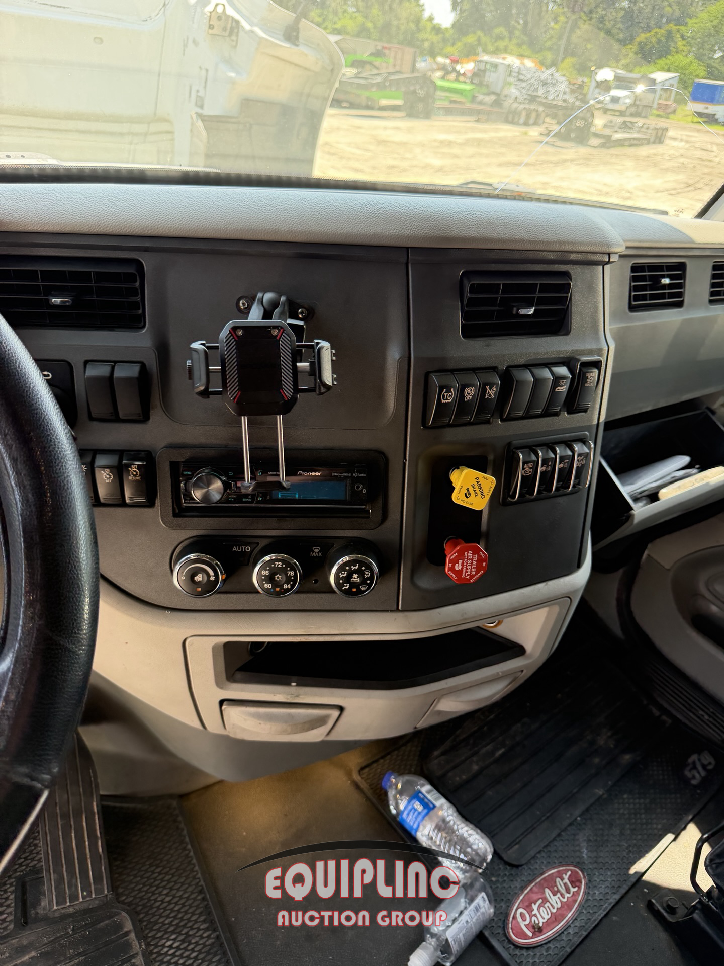 2020 Peterbilt 579