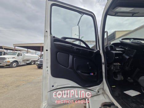 2017 Hino 268