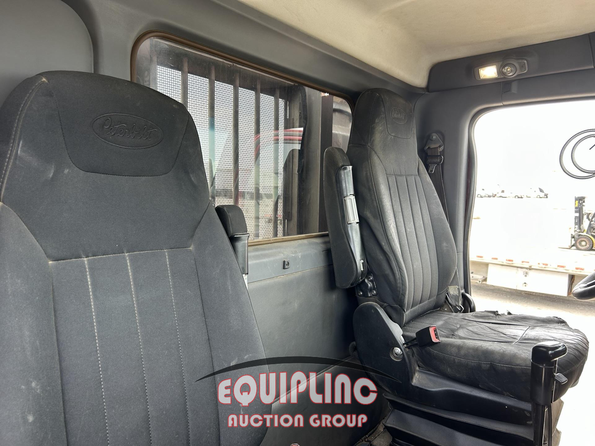 2015 Peterbilt 567