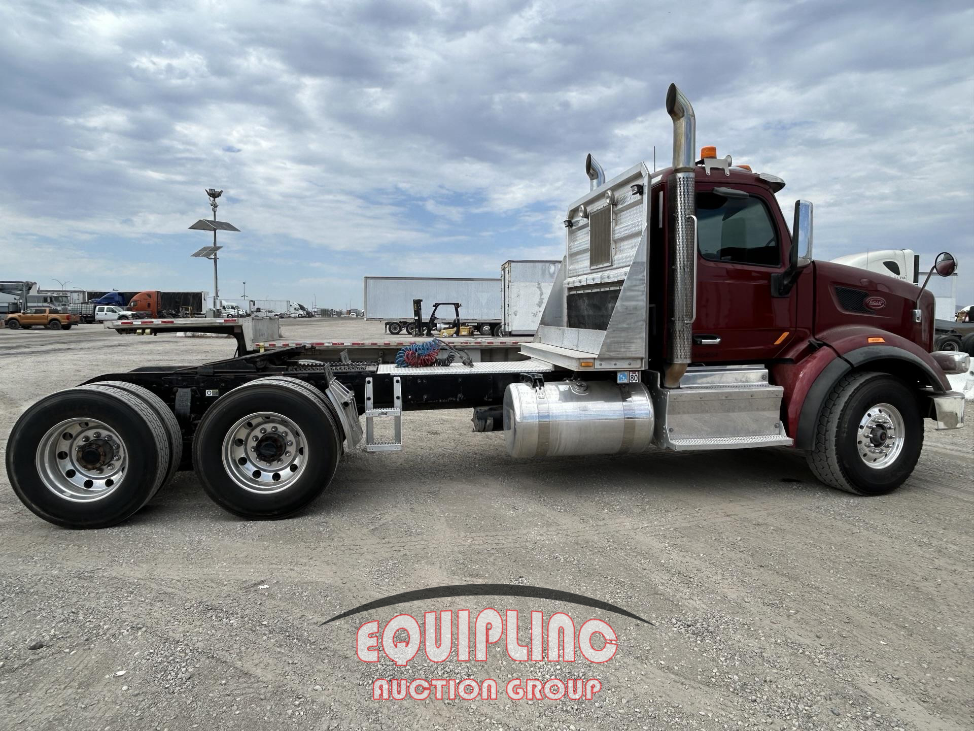 2015 Peterbilt 567