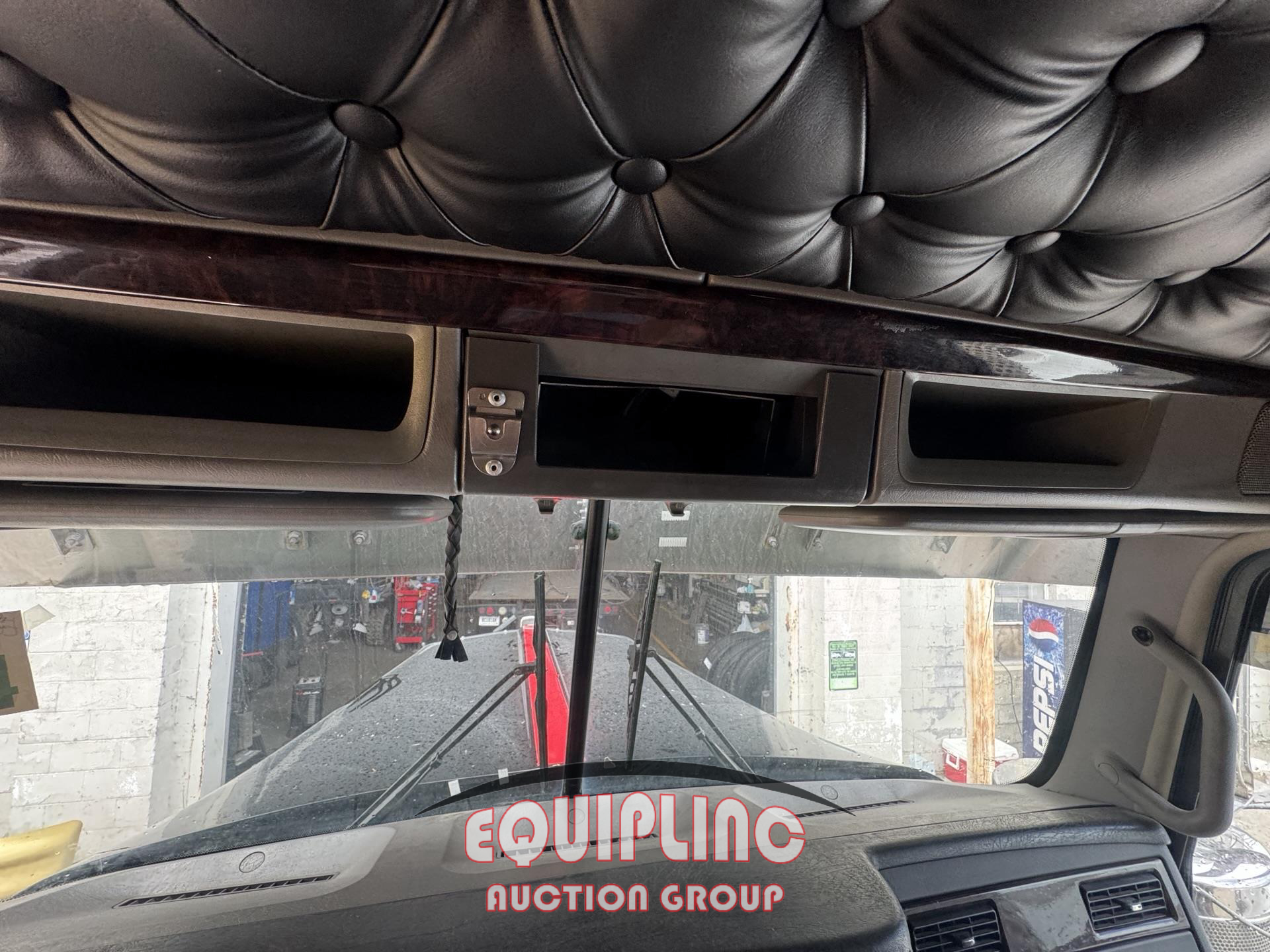 2016 Kenworth W900