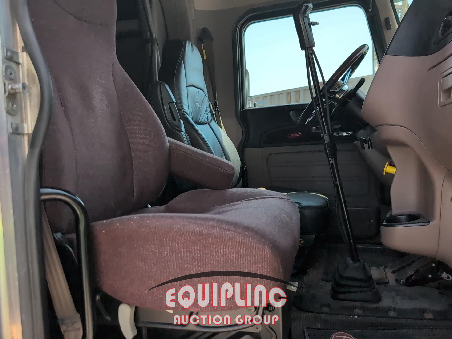 2019 Peterbilt 389