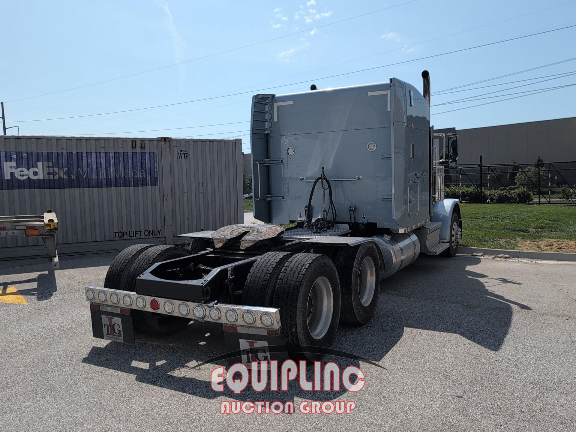 2019 Peterbilt 389