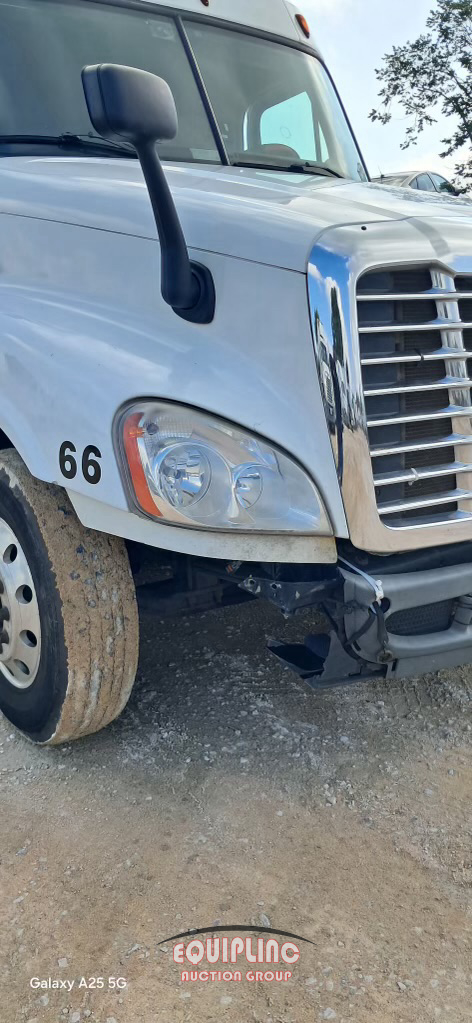 2018 Freightliner CASCADIA